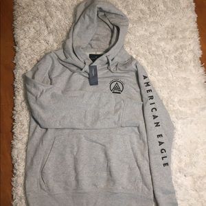 Men’s gray hoodie